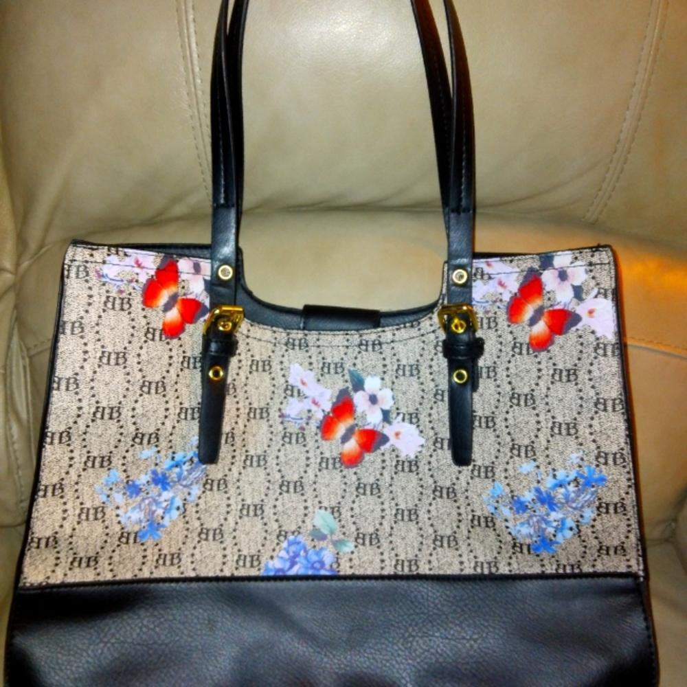 WOMENS SHOULDER BAG WITH FREE GIFT